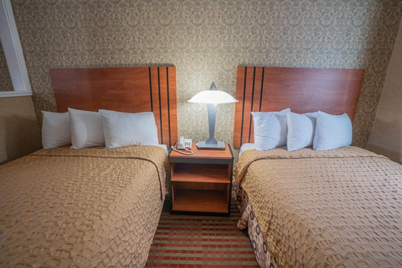 All Seasons Inn & Suites Bourne Zewnętrze zdjęcie