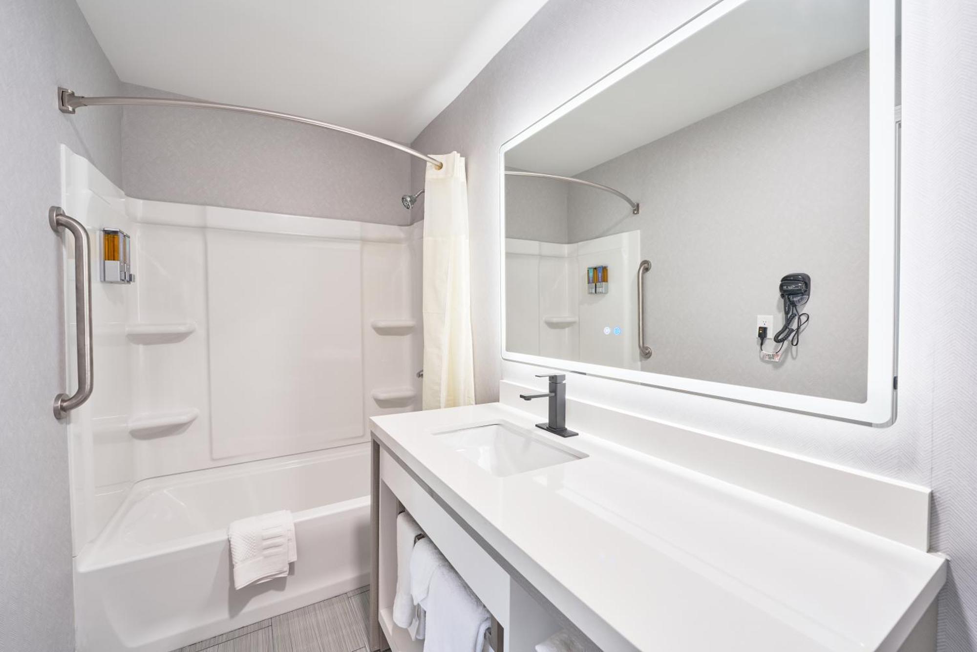 All Seasons Inn & Suites Bourne Zewnętrze zdjęcie