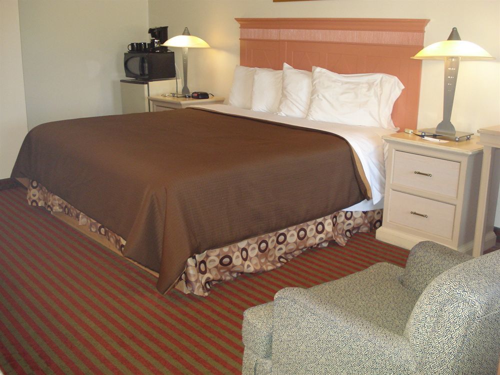 All Seasons Inn & Suites Bourne Zewnętrze zdjęcie
