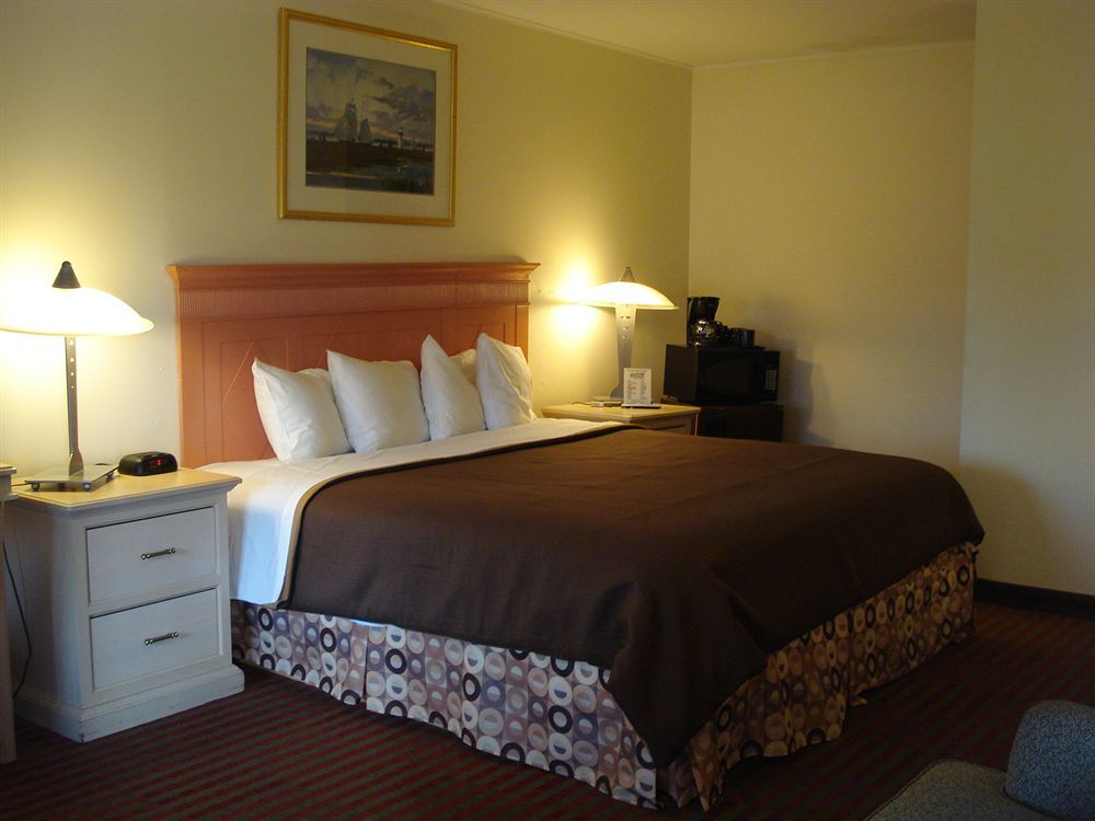 All Seasons Inn & Suites Bourne Zewnętrze zdjęcie