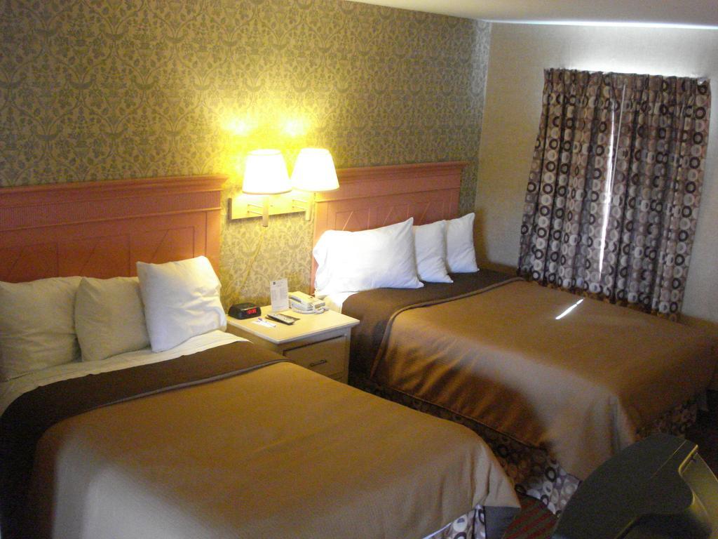 All Seasons Inn & Suites Bourne Zewnętrze zdjęcie